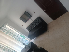 Apartamento con parqueo